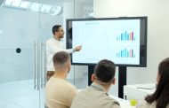 Leadership Engagement Strategies: 7 Ways Leaders Can Improve Team Performance