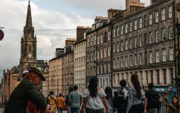 Storing Bags in Edinburgh: Smart Travel Tips for a Stress-Free UK City Experience