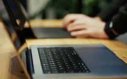 Master Modern Research Techniques to Navigate a Crowded Digital Information Space