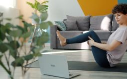 How an Online Yoga Course Can Help You Create a Sustainable Wellness Routine