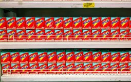 Candy Brands Logos: Famous Examples and Design Trends