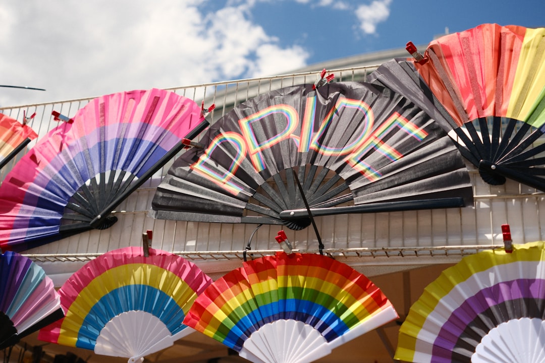 How to Start a Fan Club: Step-by-Step Guide