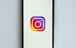 Does Instagram Still Use Hashtags in 2026? How Hashtag Discovery Fits Into Modern Instagram Strategy