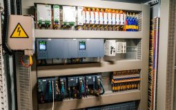 Disc Cleaner Machine: How Disc Cleaning Machines Work, What Types of Damage They Address, and How to Clean Discs Safely