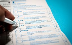 Dichotomous Questionnaire Example: Google Forms vs Typeform and Other Tools for Building Yes-or-No Surveys